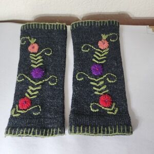 Lost Horizons Wool leg warmers  Floral Embroidered leg Warmers Nepal Gray